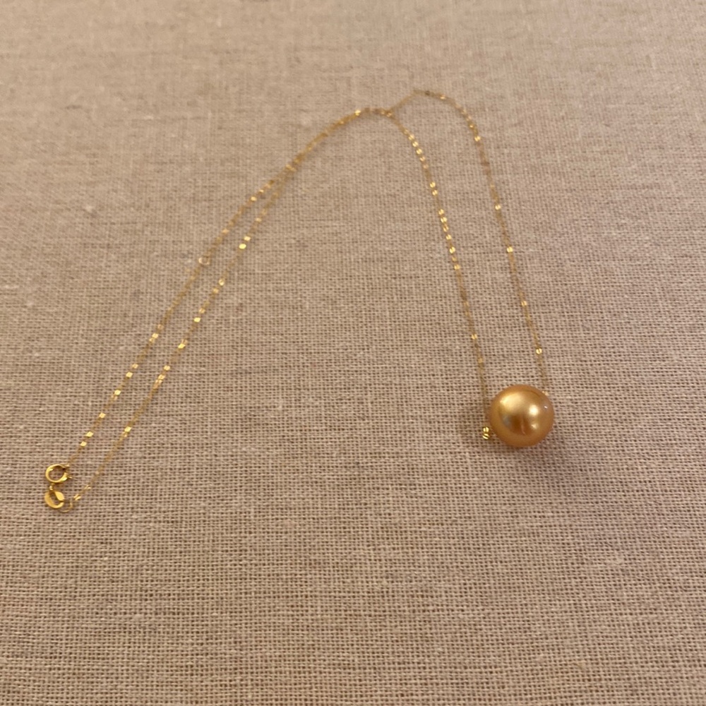 Natural Golden South Sea Pearl Floating necklace in 18k gold